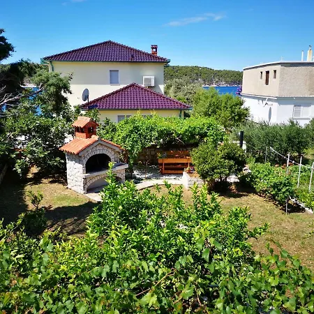 Apartman Captain Neno * Barbat na Rabu